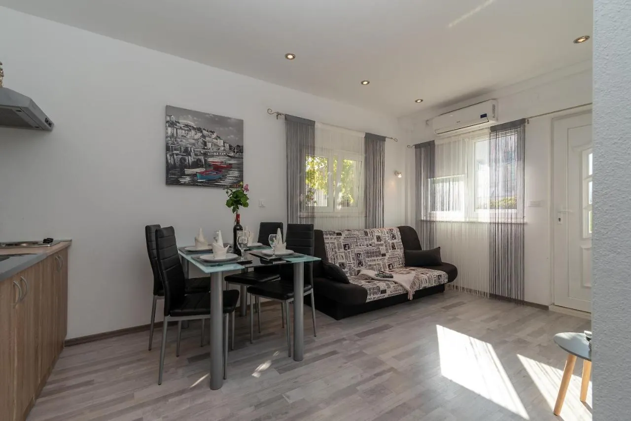 Apartments Bruna Trogir