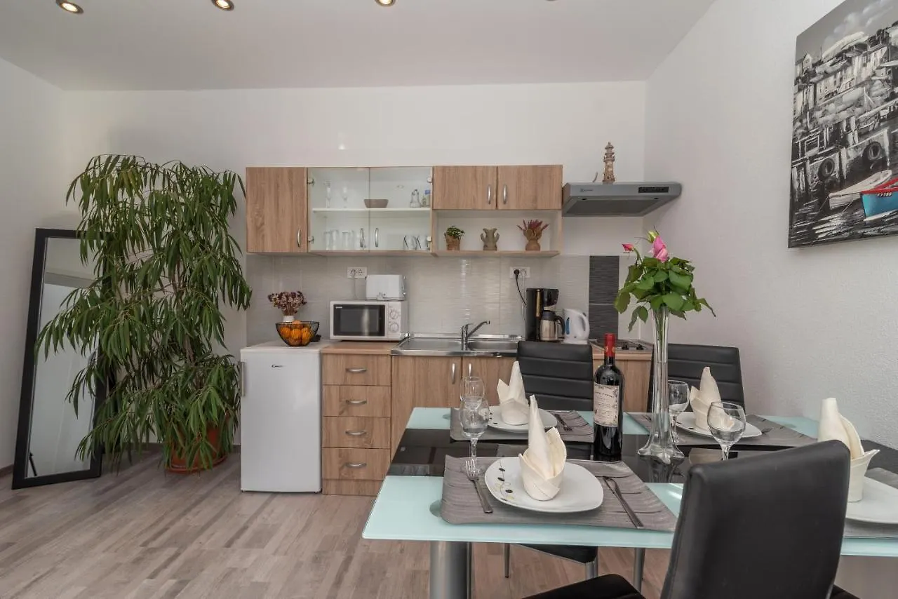 Apartments Bruna Trogir