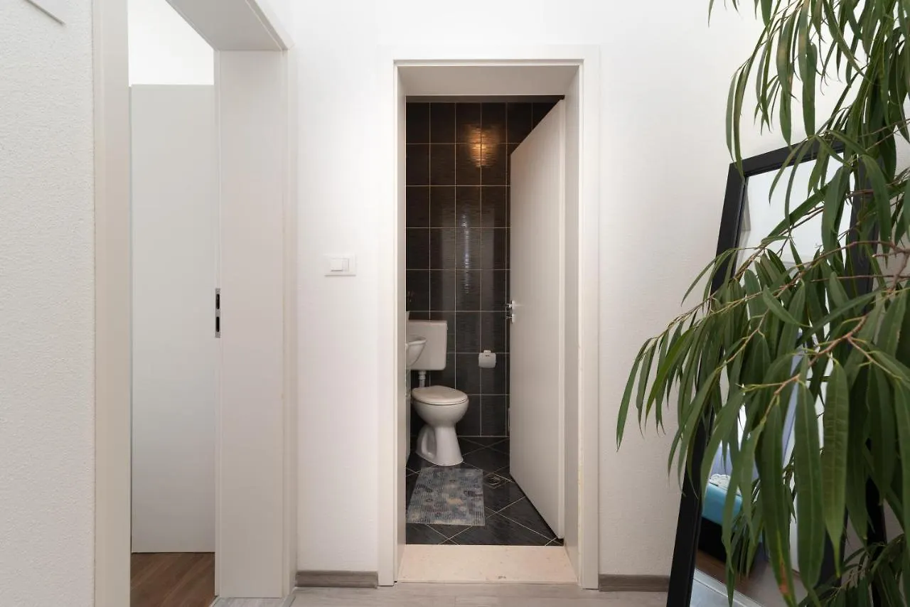 Apartments Bruna Trogir