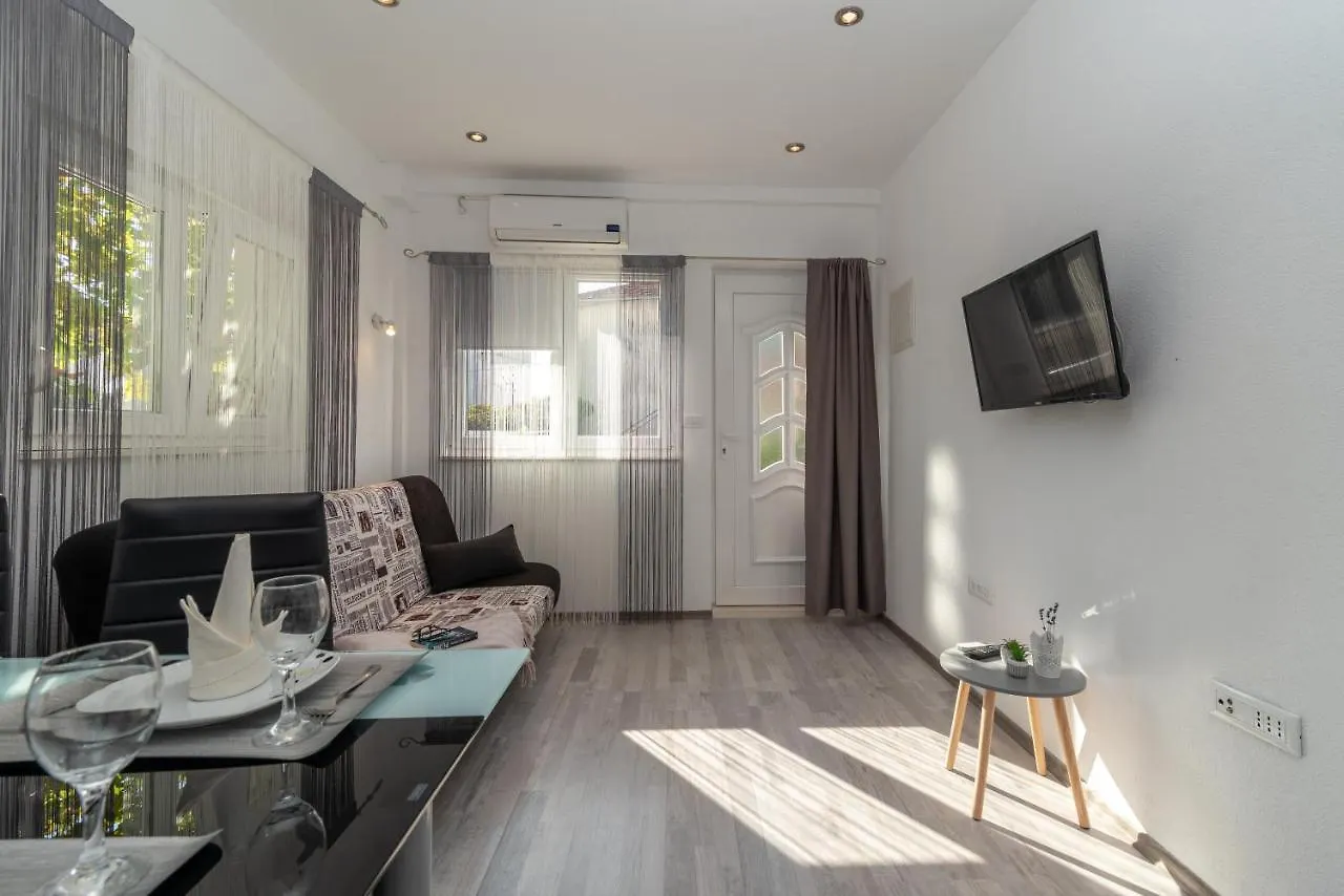 Apartments Bruna Trogir