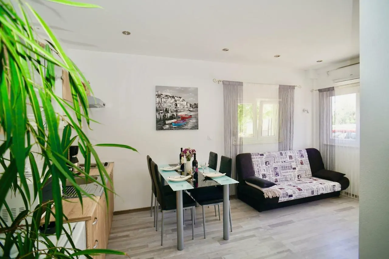 Apartments Bruna Trogir