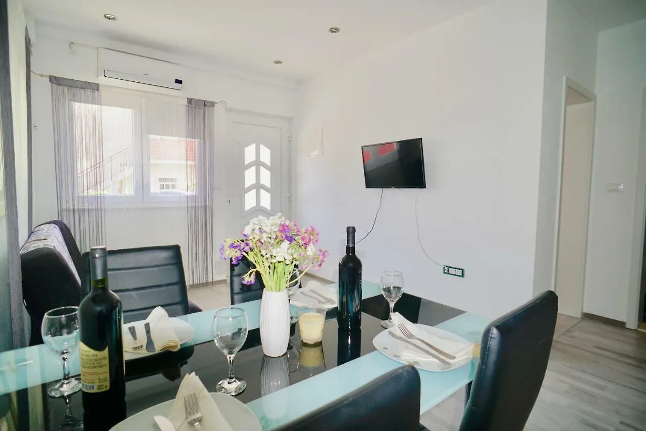 Apartments Bruna Trogir Hırvatistan