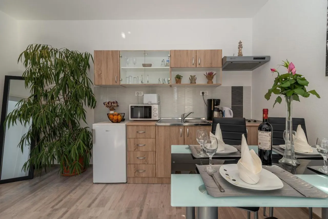 Apartments Bruna Trogir